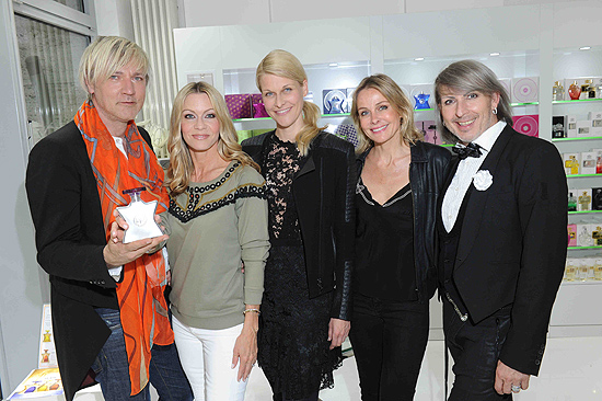 Marco Slavulj  (Hair and Beauty Galerie), Verena Klein, Fulton Smith und Natascha Grün, Sarah Binham und Helmut Schmid (Hair and Beauty Galerie),  Exklusiver Deutschland Launch des neuen Dufts, Bond No.9 Silver, in der Hair and Beauty Galerie München  am 11.05.2016 (Foto:(c)BrauerPhotos/G.Nitschke)